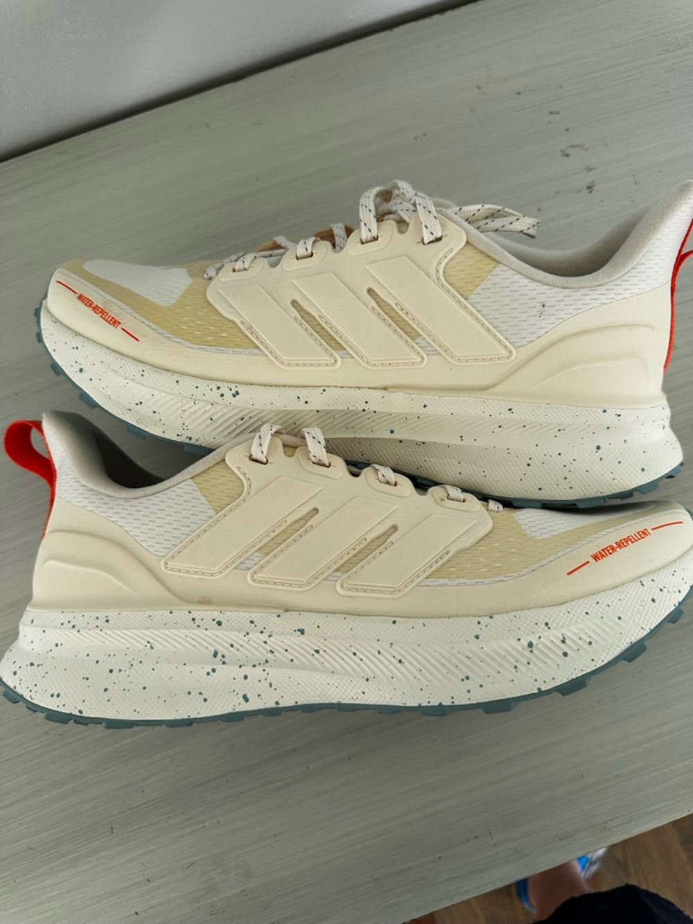 adidas Ultrarun 5 TR Women's Off-White Running Shoes with Coral Heel Pull